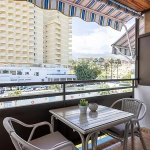 https://comodo-estudio-playa-jardin.in-canary-islands.com